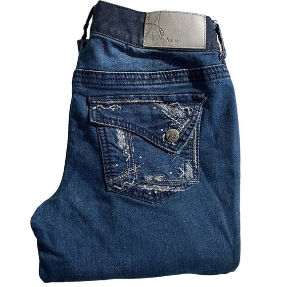 Ariya Distressed Skinny Cut Low Rise Stylish Trendy Women's Jeans Size 7/8 - Picture 1 of 12